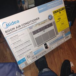SMART PHONE COMPATIBLE W/remote 