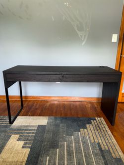IKEA MICKE Desk Black-Brown – Excellent Condition