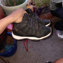Retro 11 Size, 4 1/2 Youth 