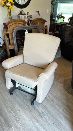 Glider chair