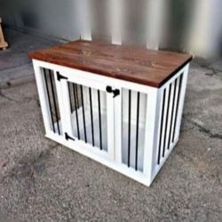 Beautiful Farmhouse Dog Kennel