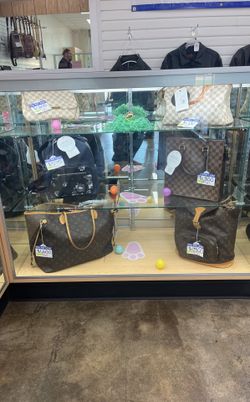 Louis Vuitton Purses