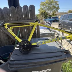 Giant Frame Sprocket And Cranks 27.5 Talon