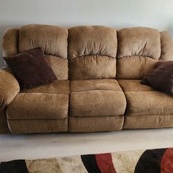 Couch With Recliner 