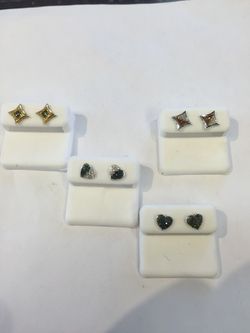 14 Kt genuine diamond earrings