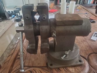 Larin 5" table vice
