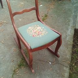 Oak Wood Vintage Chair