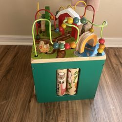 Activity cube with farm theme