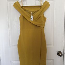 2 women's Dresses size M
