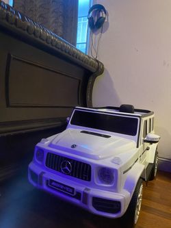 Mercedes Benz AMG Kids Ride