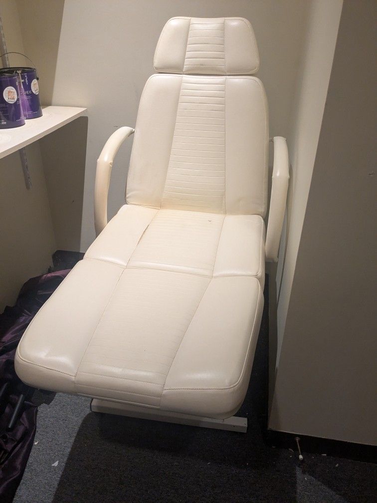 Aesthetic/Spa Adjustable Hydraulic Bed & Stool