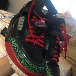 SPIZIKE JORDANS