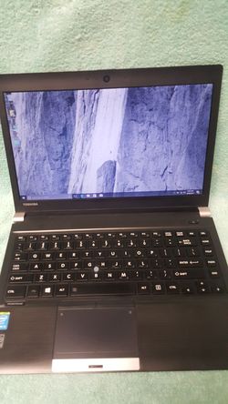 Toshiba laptop-i5 4200cpu)@2.50ghz,-8gigs-webcam-backlit keyboard, hdmi,usb 3.0