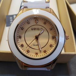 Womens WeiQin Ceramic And Gold Stainless Steel Quartz Watch 