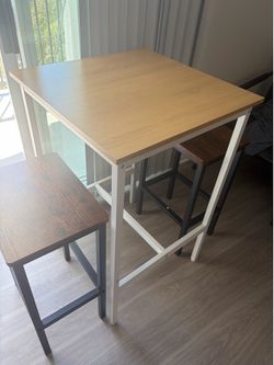 Bar table set