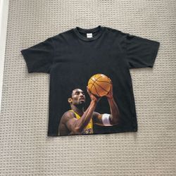 Jordan and Kobe Vintage Tee Men’s Medium 100% Cotton
