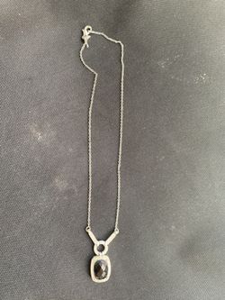Fashion necklace with black stone