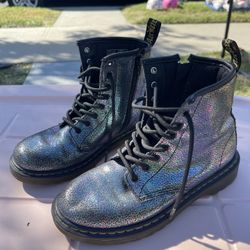 Dr. Martens Size 4 US M