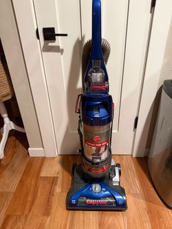 Hoover Windtunnel 2 Bagless Vacuum