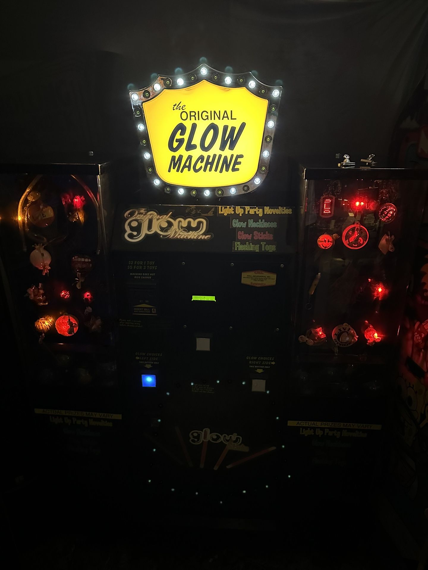 Arcade like prize machine