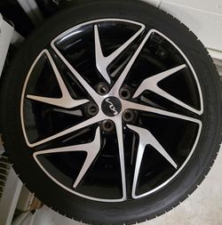 OEM 18"  Kia Stinger wheels