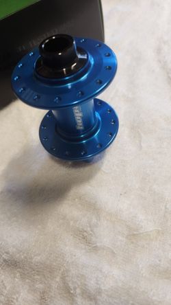 Hope Pro 4 Front Hub Blue 28h