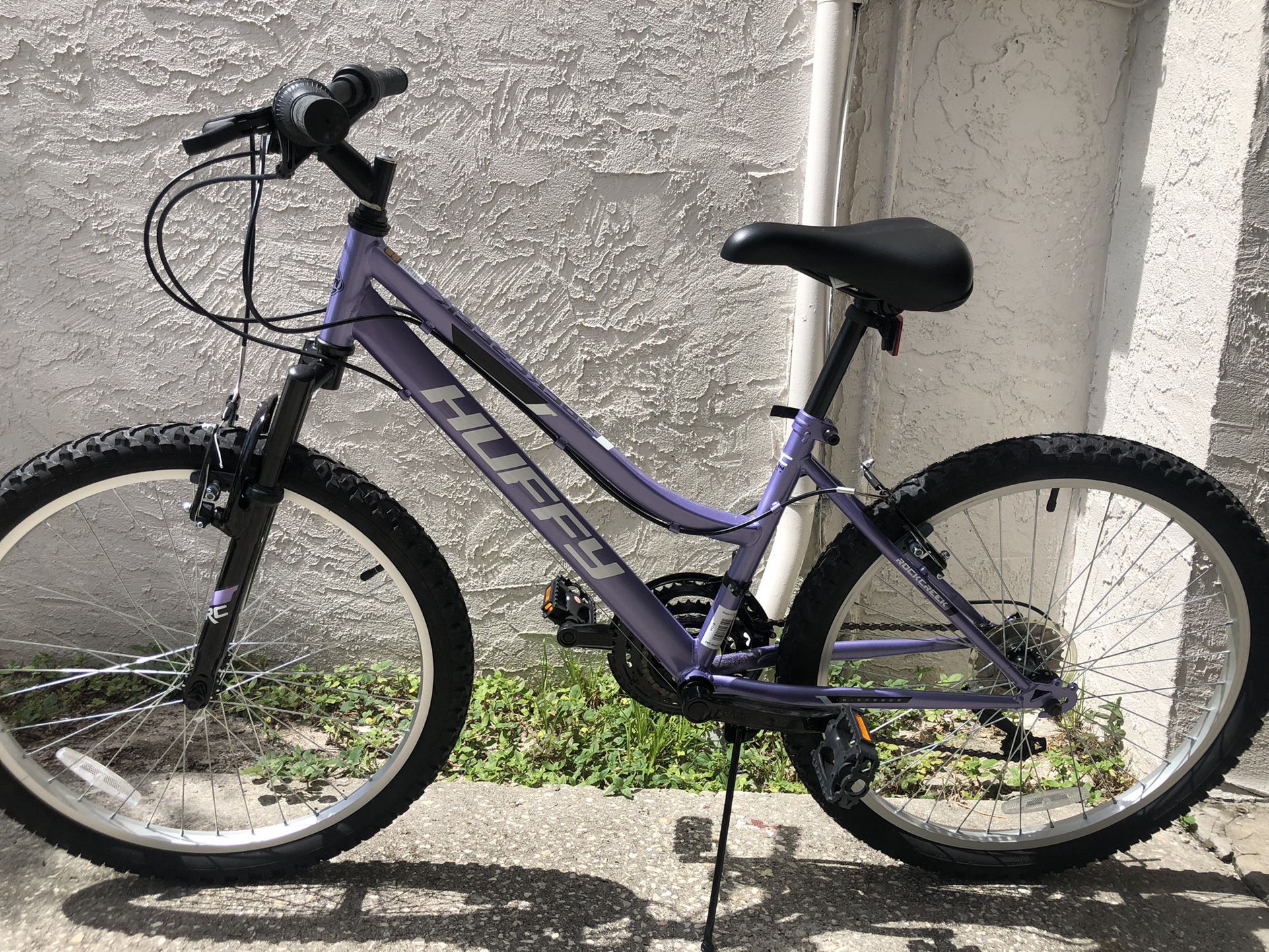Huffy Mountain Bike, Wheel Size 24” Front Suspension 