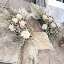 Dried Flower Arrangements 