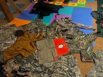 Camo/Cold Weather items, $49-$59 each, GR888 condition, primary big sizes, Extra large to double XL, bottoms size 38 to 40, call or text Larry 314-479