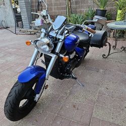 2006 Suzuki M50 