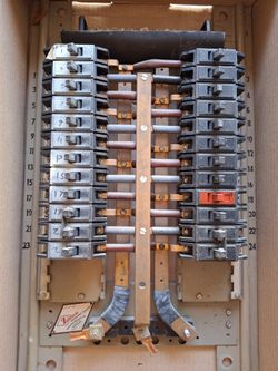 Bolt On Circuit Breakers