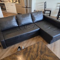 IKEA Couch/pullout Leatherette