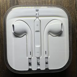 Apple iPhone Corded Earbuds 