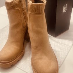 JLO Tan Boots 10M/42