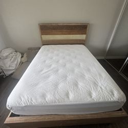 Wooden Bed frame With Queen Mattress 