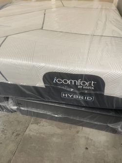 Serta iComfort CF3000 Memory Foam Ultra Plush 13.5" Hybrid Cal King