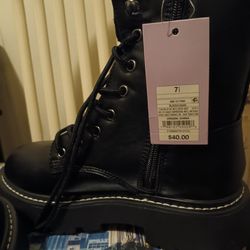 Wild Fable Size 7 1/2 Combat Boots