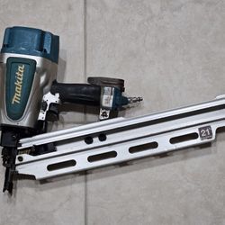 Makita Pneumatic 3-1/2 in. 21° Full Round Head Corded Framing Nailer