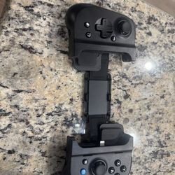 Gamevice Flex (adapter to play Xbox on your iphone)
