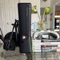 Xbox360 S With Games