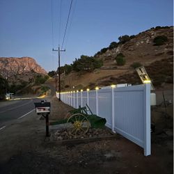 6x8 Privacy Vinyl Fence (Material Only)