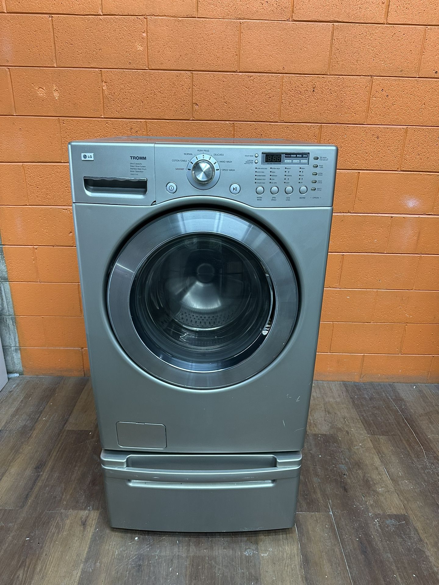 washer with stand