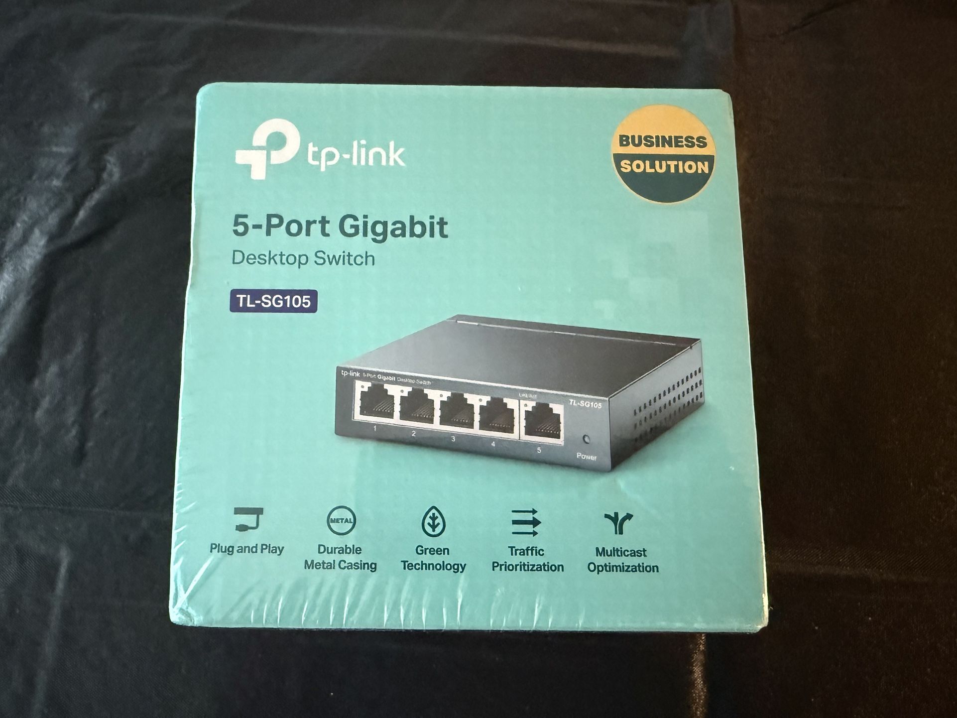 TP-Link TL-SG105 5-Port Gigabit Desktop Switch (Located in Woonsocket, RI)