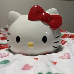 Hello kitty head made from ceramic
