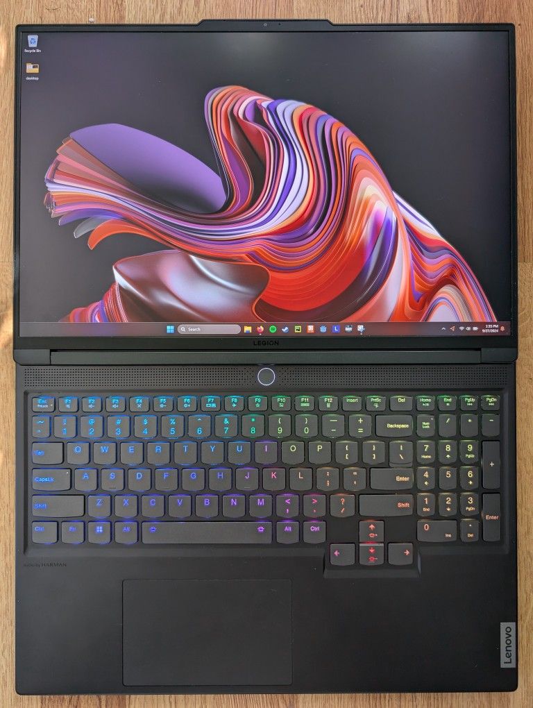 New Gaming Laptop Lenovo Legion Slim 7 Gen 7