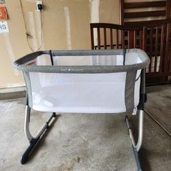 Baby Delight Bassinet 