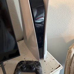PlayStation 5 + Controller (Mint Condition) - Barely Used!