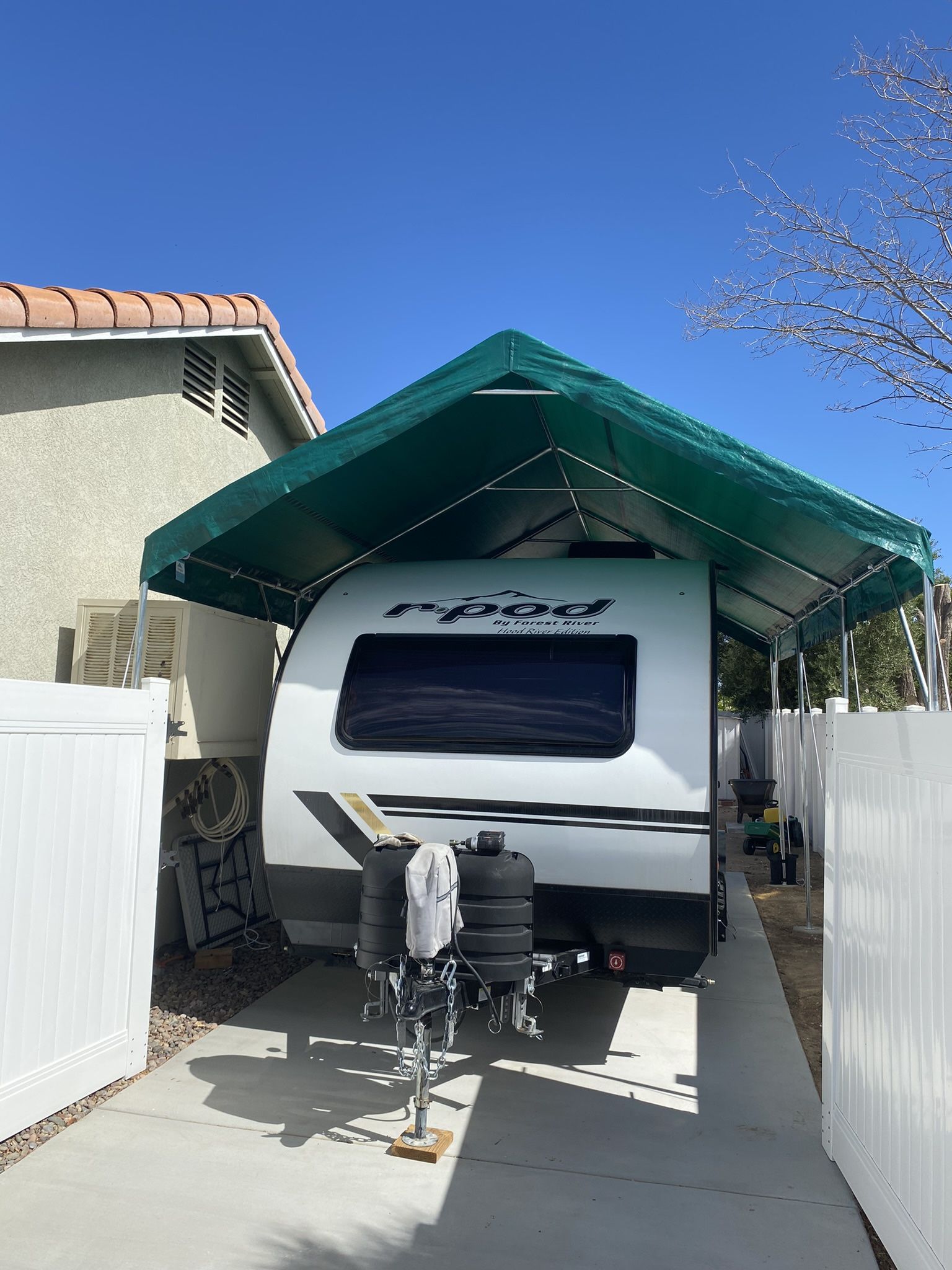 2022 R-Pod 195