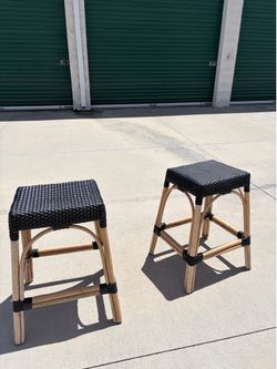 Set of 2 Wicker Bar Stools – Bistro / Patio Style