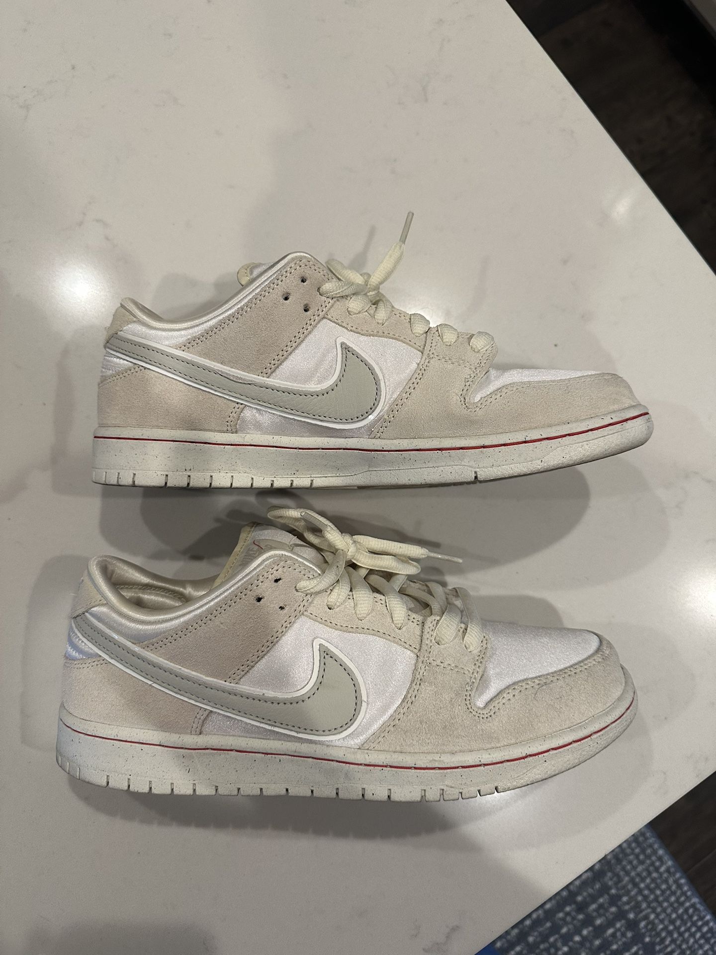 Nike City Of Love - Light Bone Dunk